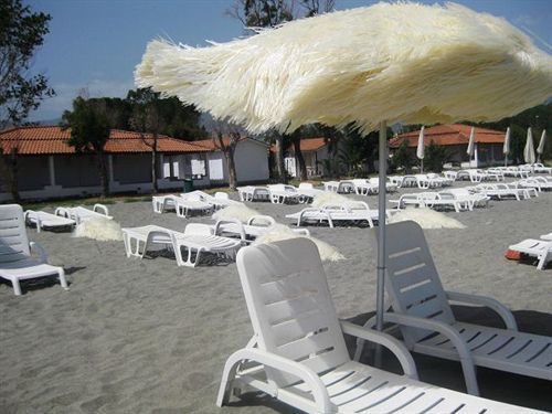 Villaggio Simenzaru Mongiove Экстерьер фото